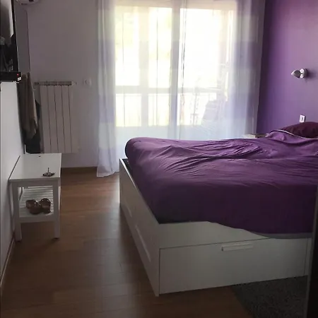 3 Pieces Pres De La Promenade Apartment *